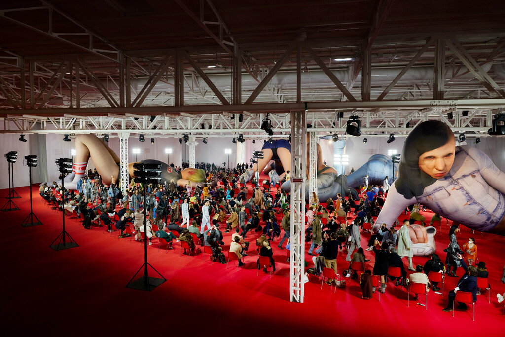 Diesel - © Tom de Peyret