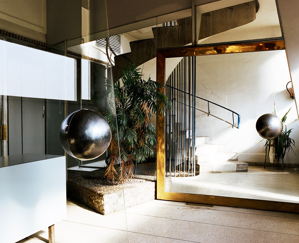 Double Magazine - © Tom de Peyret