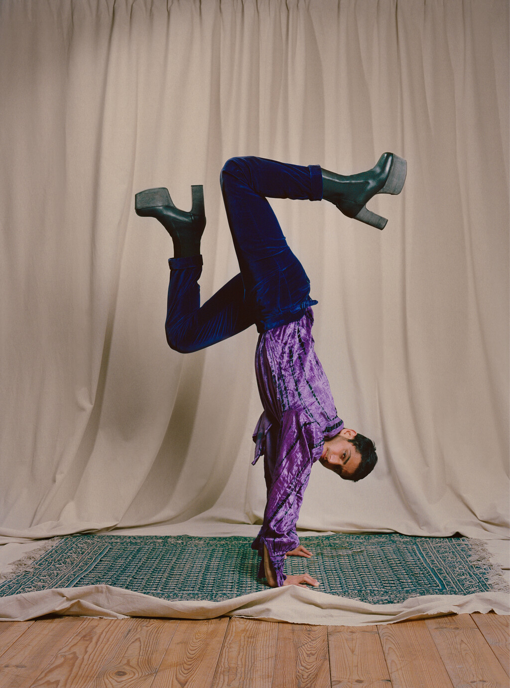 GQ - © Tom de Peyret