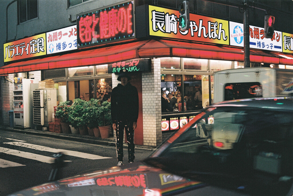 i-D - © Tom de Peyret