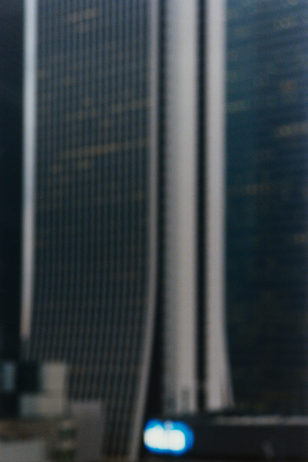 Purple Magazine - © Tom de Peyret