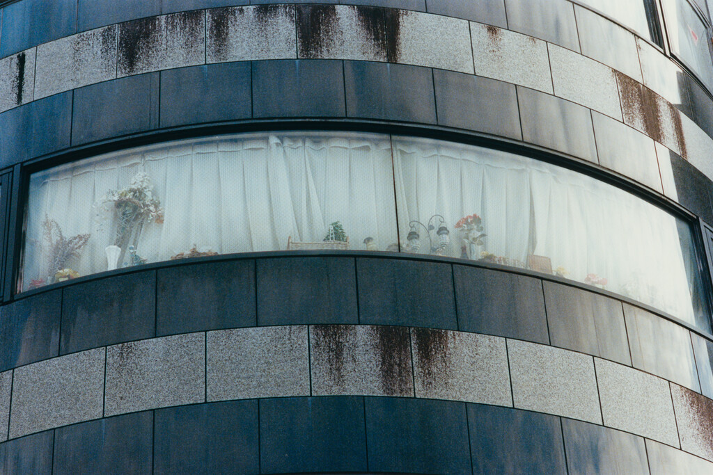 Purple Magazine - © Tom de Peyret