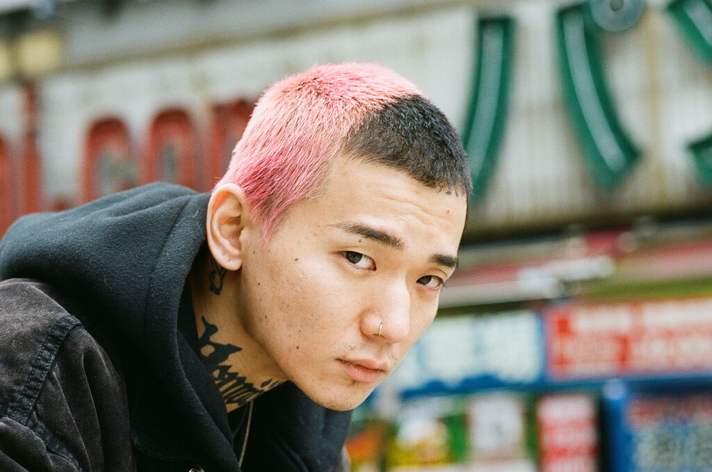 Purple Magazine - © Tom de Peyret