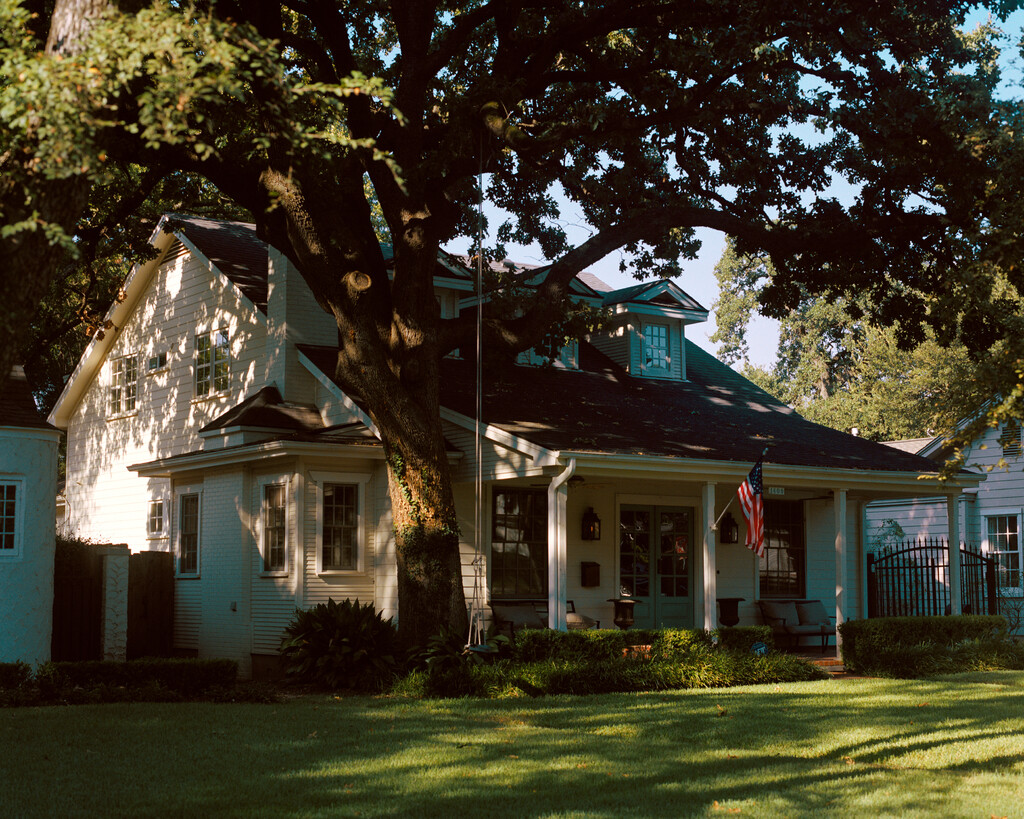 Revue - © Tom de Peyret